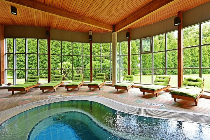 Pool 36 of 93