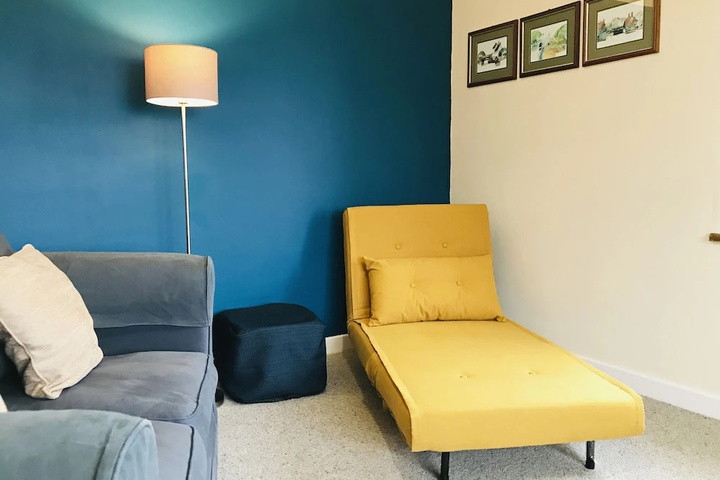 Room 10 of 17