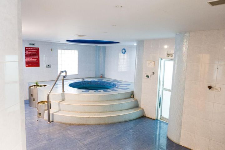 Pool 19 of 56