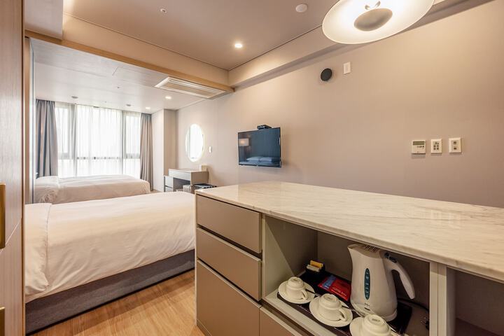 Room 29 of 82