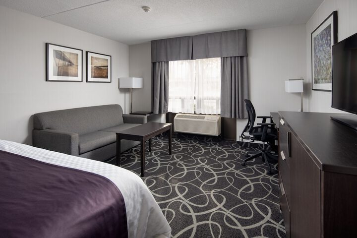 Room 10 of 22