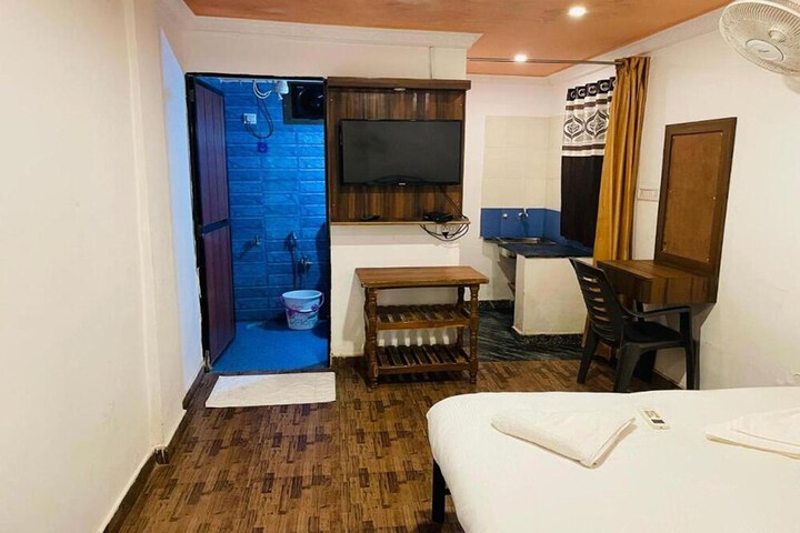 Room 7 of 25