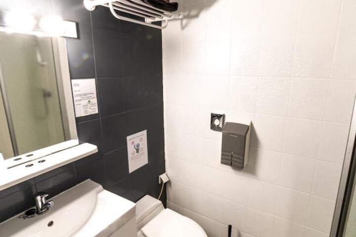 Room 19 of 26