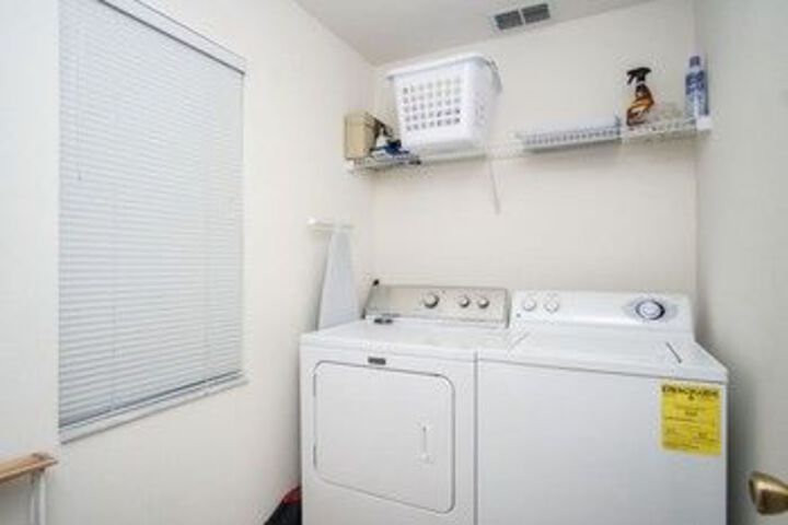 Room 17 of 27