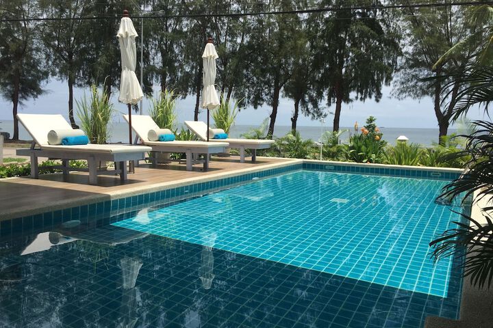 Pool 34 of 52