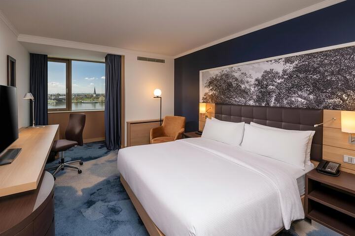 Room 47 of 130
