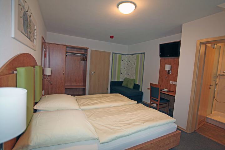 Room 15 of 64