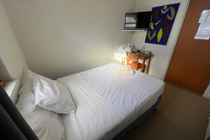 Room 21 of 109