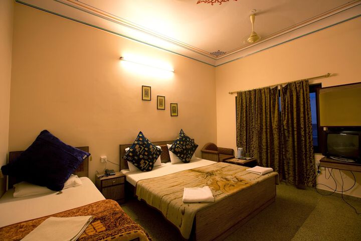 Room 42 of 113