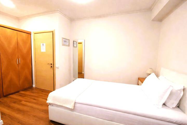 Room 37 of 85