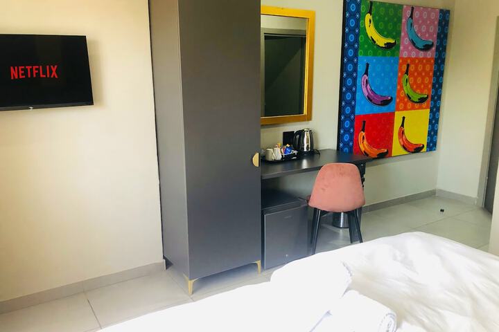 Room 125 of 241