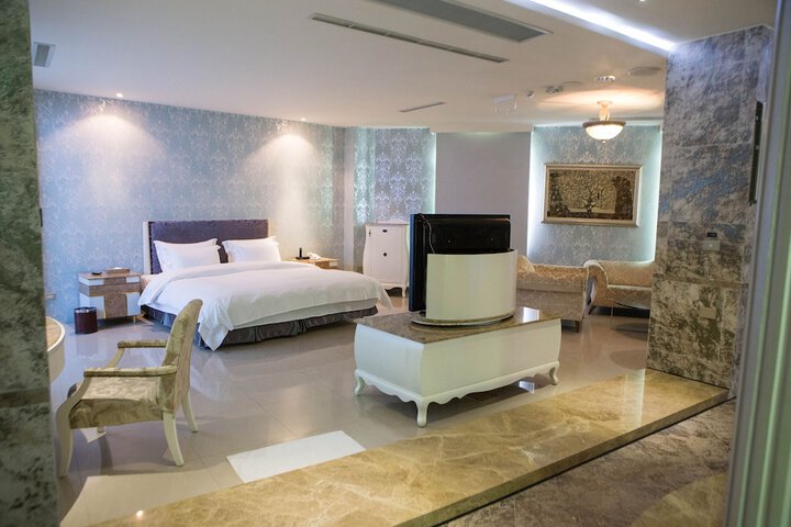 Room 20 of 79
