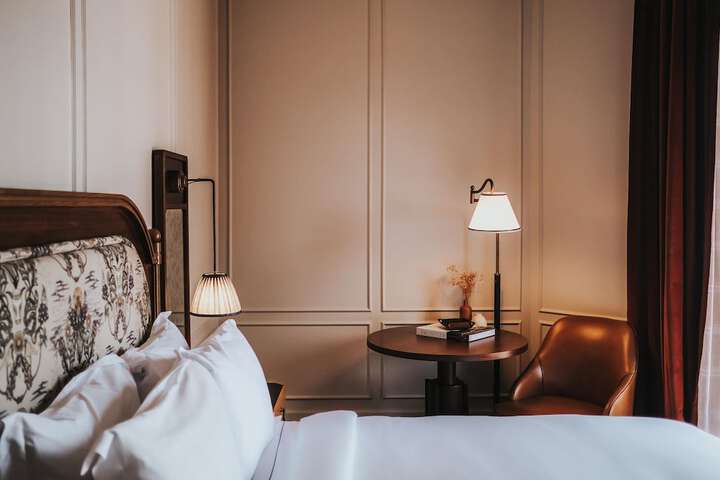 Room 44 of 121