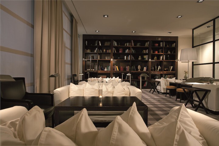 Hotel Lobby