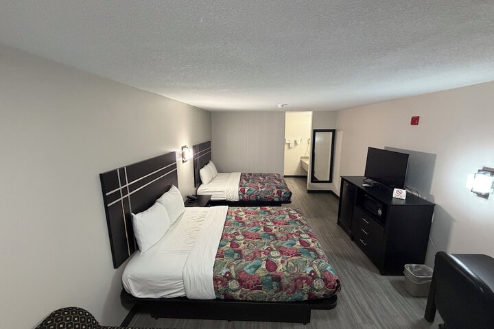 Room 3 of 15