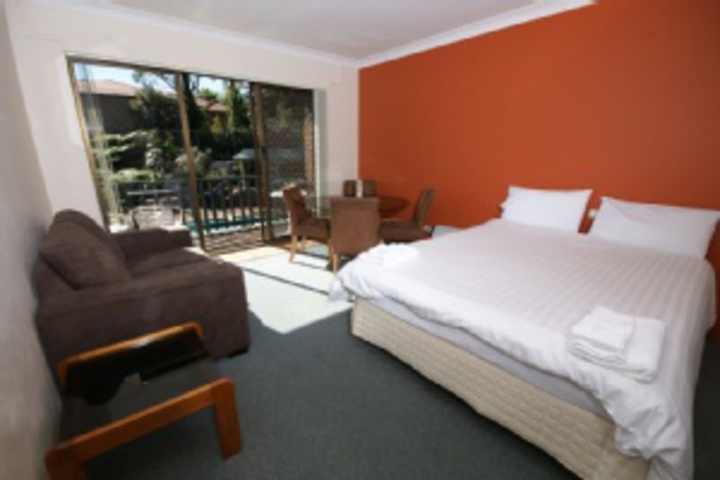 Room 103 of 156