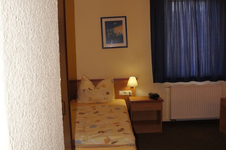 Room 9 of 52