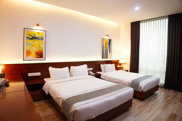 Room 43 of 89