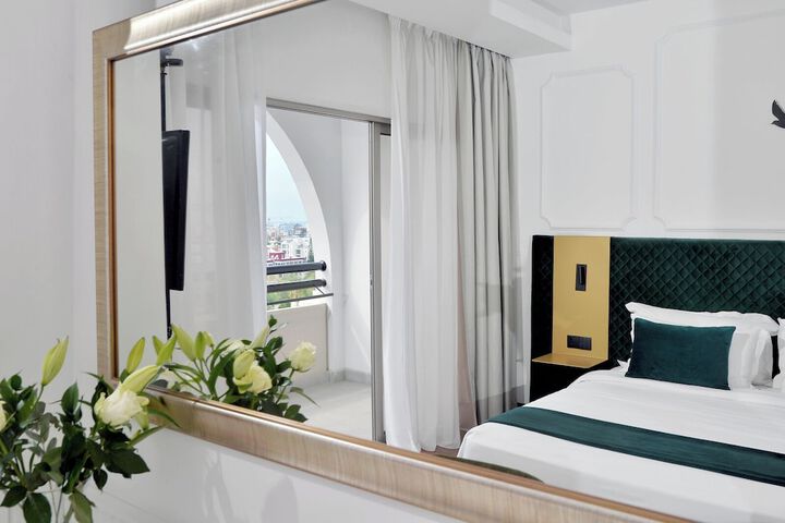 Room 26 of 121