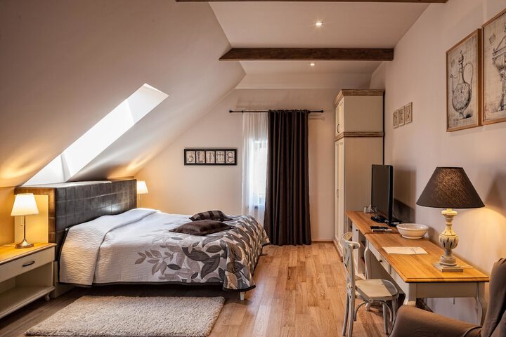 Room 19 of 45