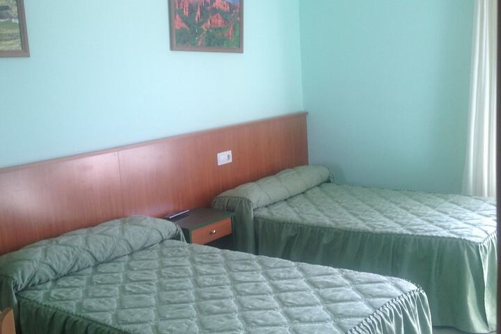 Room 7 of 42