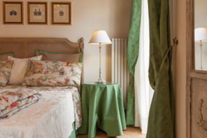 Room 11 of 29