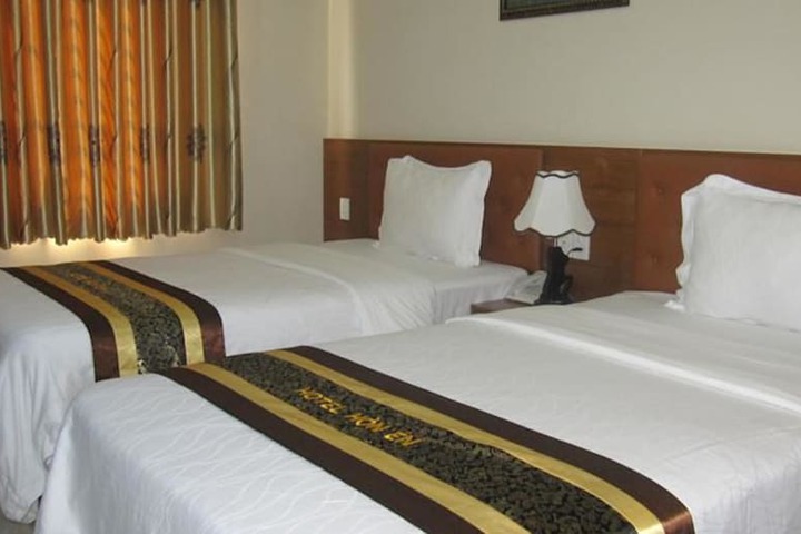 Room 7 of 27