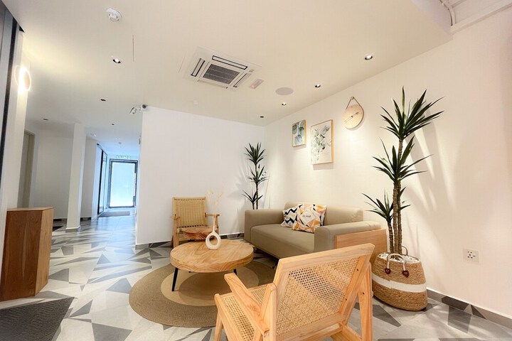 Hotel Interior 19 of 136