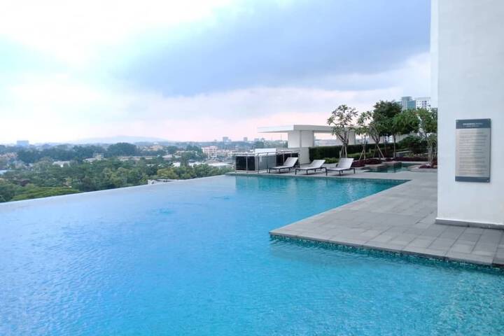 Pool 95 of 96