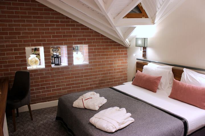 Room 17 of 130
