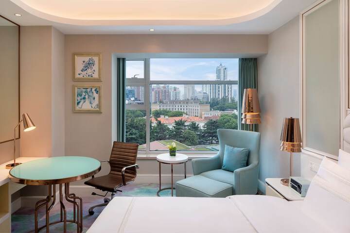 Room 38 of 110