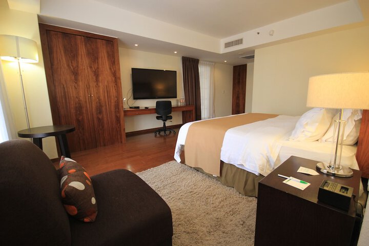 Room 13 of 150