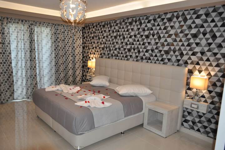 Room 16 of 101