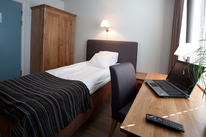 Room 15 of 87