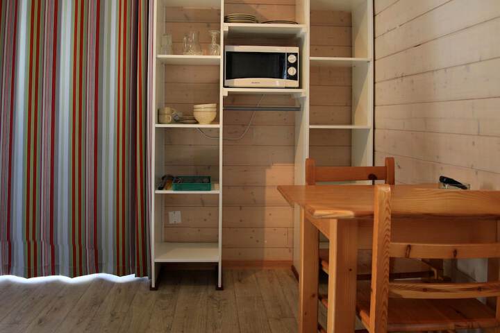 Room 11 of 35