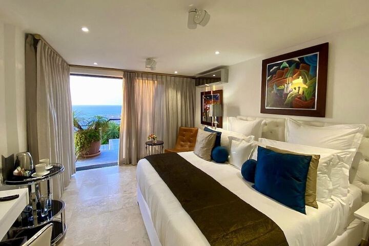 Room 30 of 115