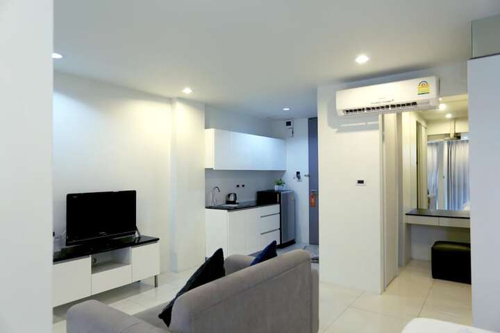 Room 16 of 29
