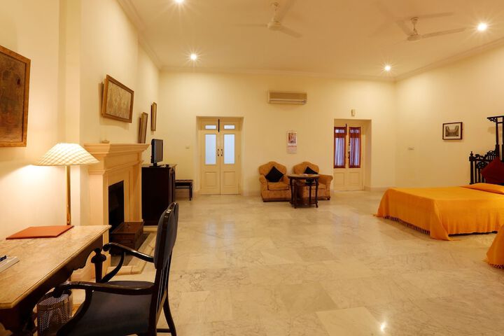 Room 7 of 97