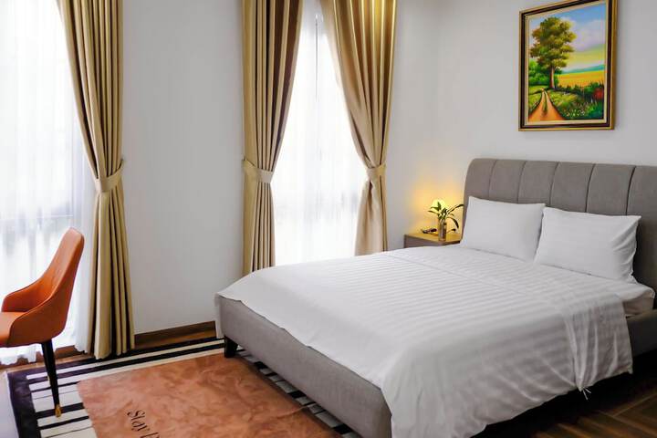 Room 10 of 53