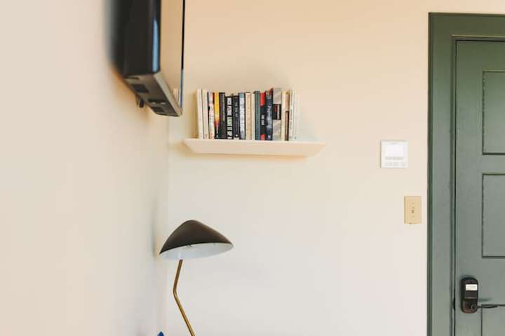 Room 21 of 79