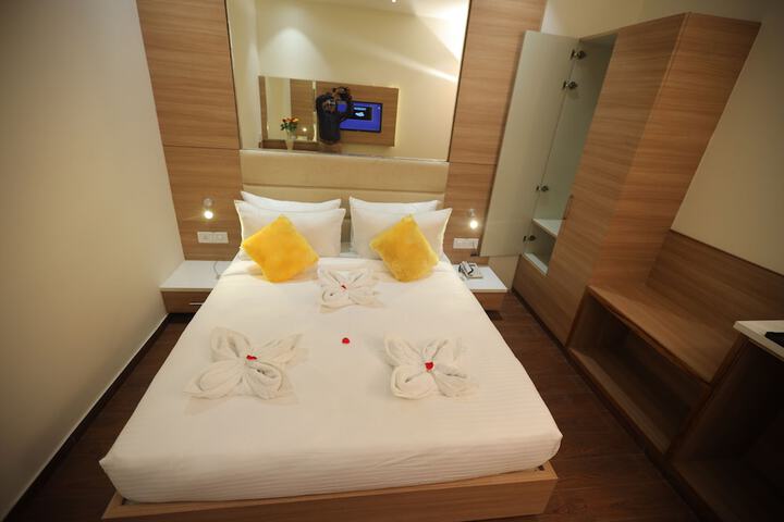 Room 34 of 61