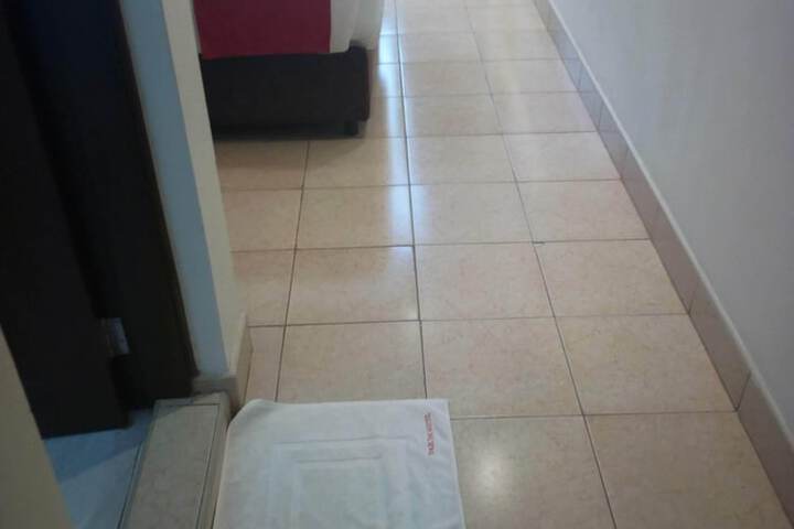 Room 14 of 36