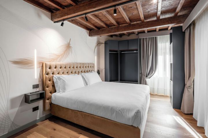 Room 44 of 67