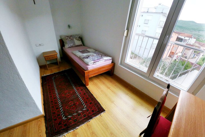 Room 5 of 60