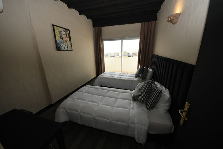 Room 14 of 38