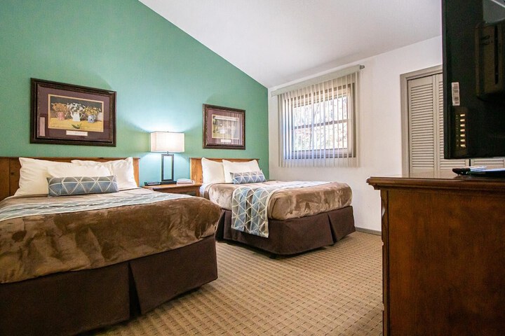 Room 3 of 49