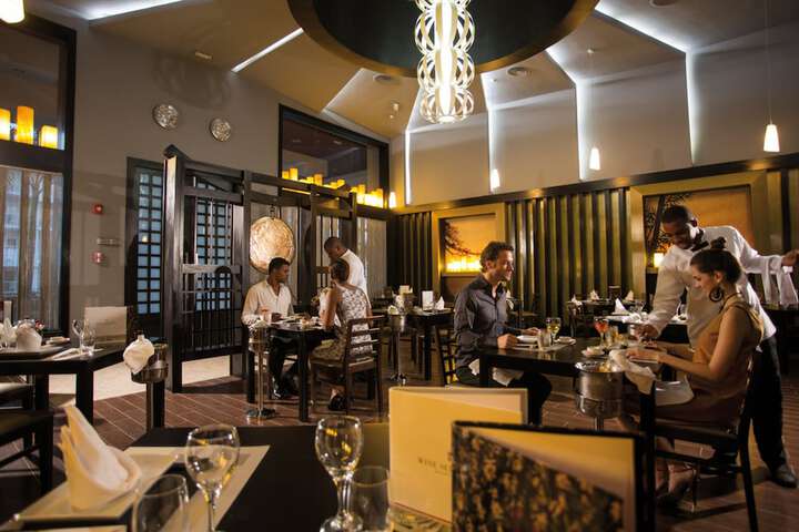 Dining 60 of 99