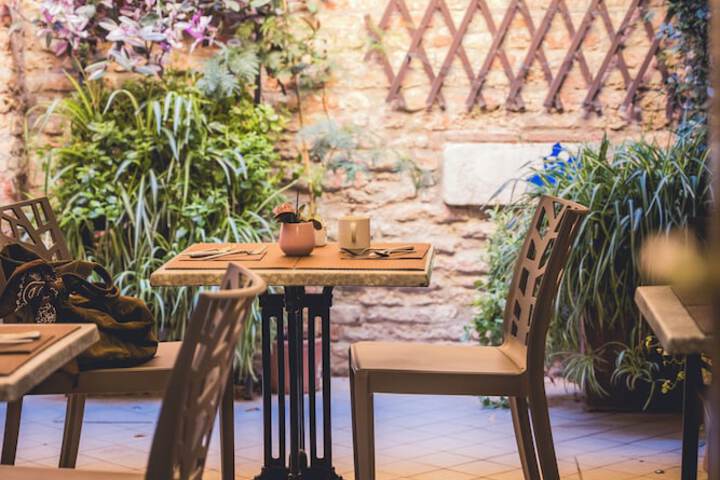Breakfast area