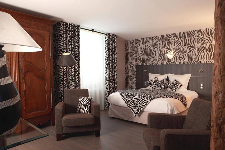 Room 3 of 4