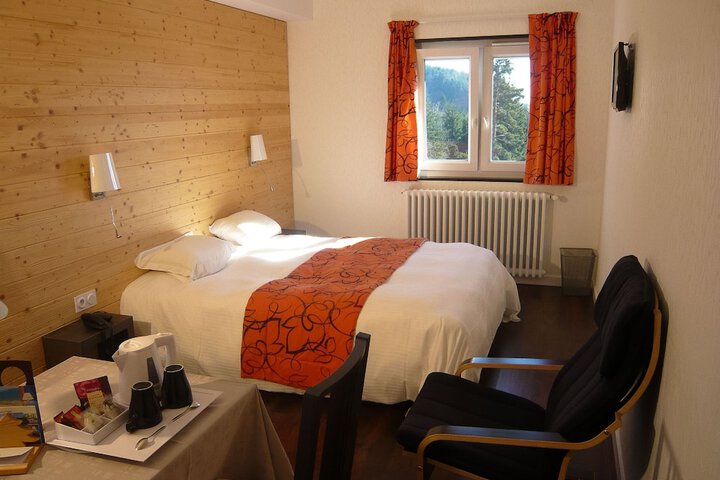 Room 9 of 29